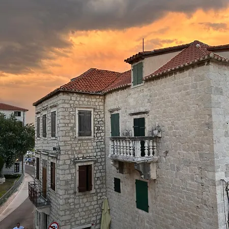 Apartment Portside