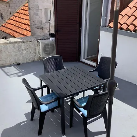 Portside Apartment